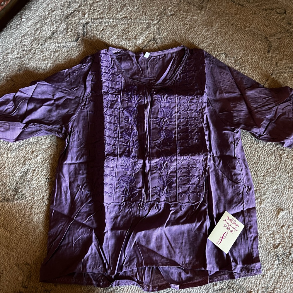 Purple Xianjiaoduò Garment